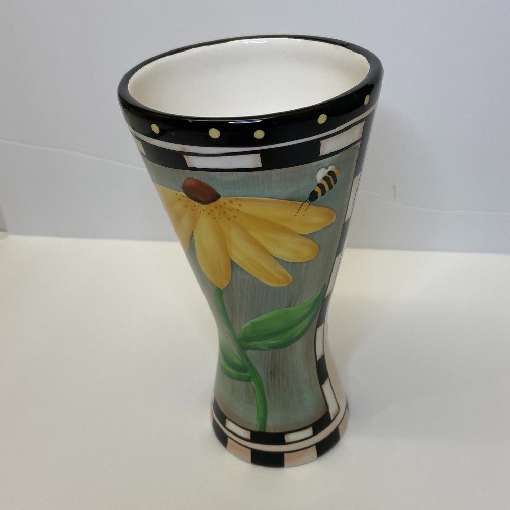 Vintage - Crazy Mountain, Hand Painted Vase‎